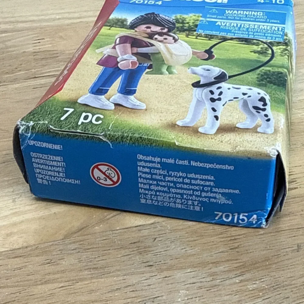 Playmobil  Special PLUS 70154 NEW Mother with Baby and Dog - Picture 6 of 6